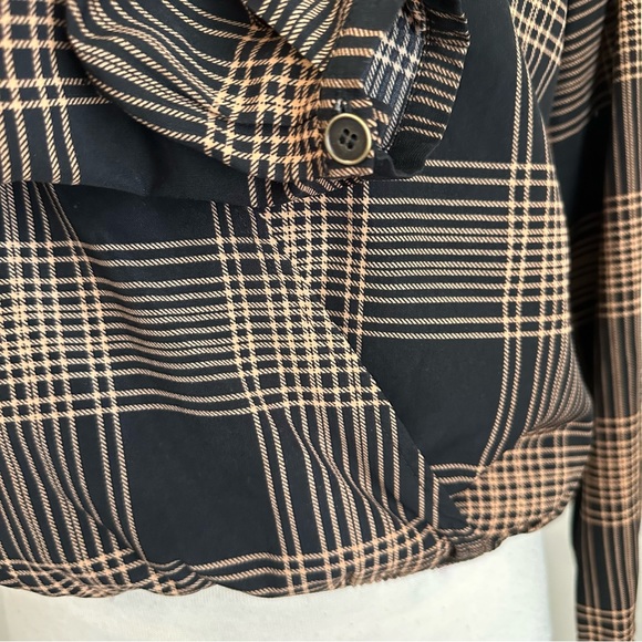 Vacate The Label Plaid Tan Black Top Wrap Sz Small - Picture 4 of 12